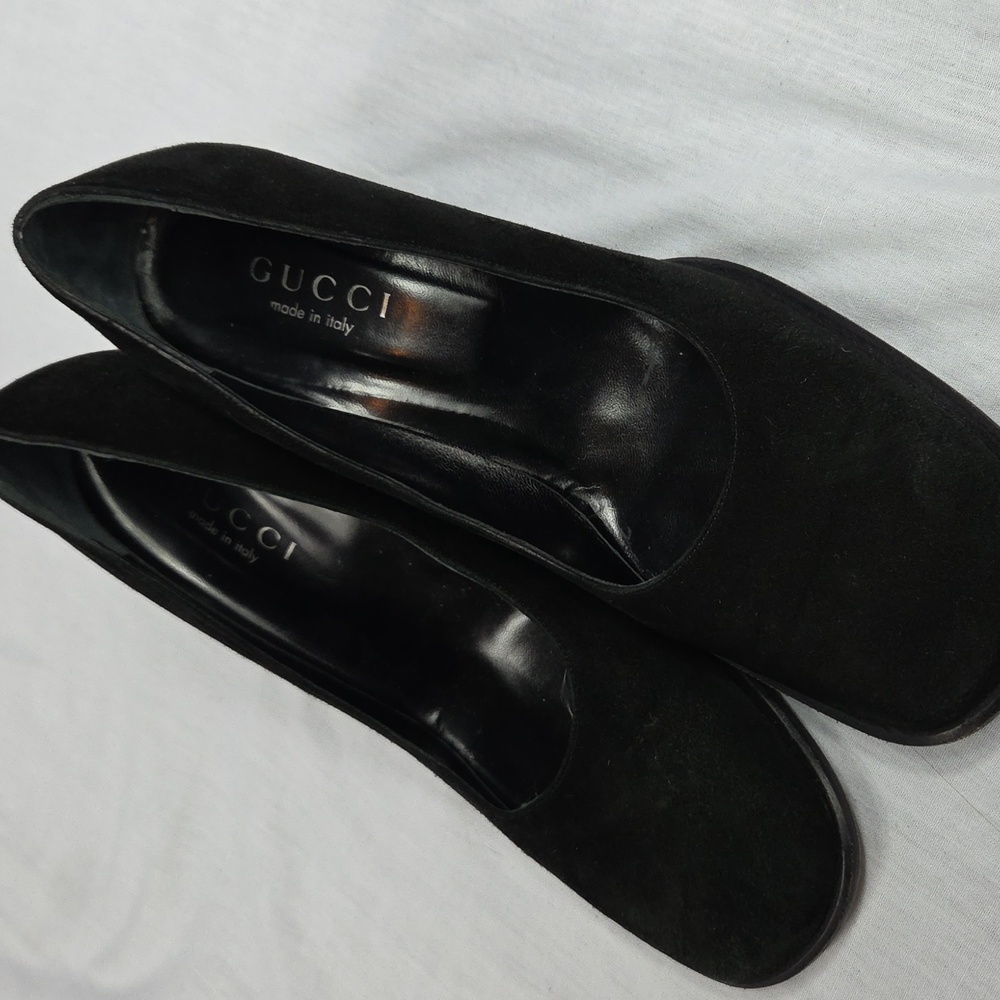 Gucci Women's Black Suede Heels 7 1/2 7.5 Square Closed Toe EUC